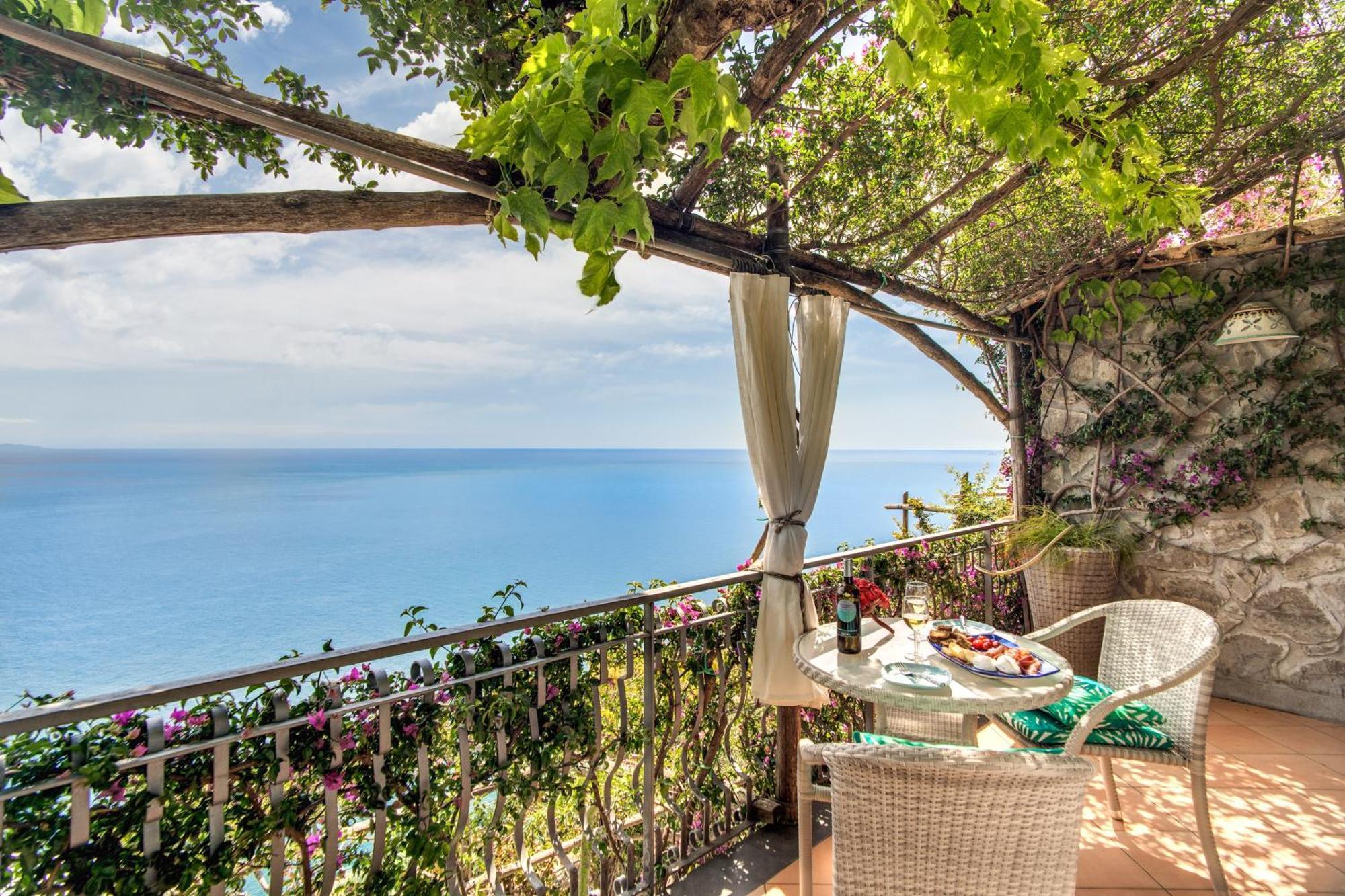 Villapositano Ponente Buitenkant foto